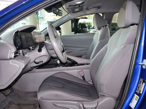 Used 2023 Hyundai Elantra SEL w/ Convenience Package FWD image 26