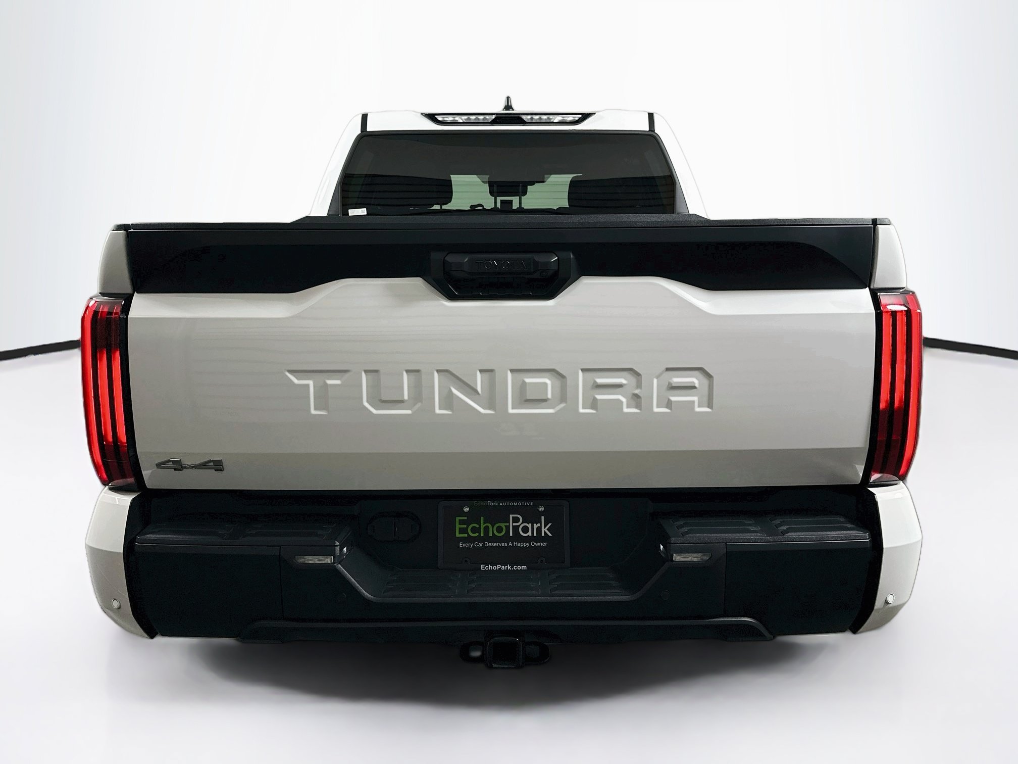 Used 2025 Toyota Tundra SR5 w/ SR5 Convenience Package AWD/4WD image 7