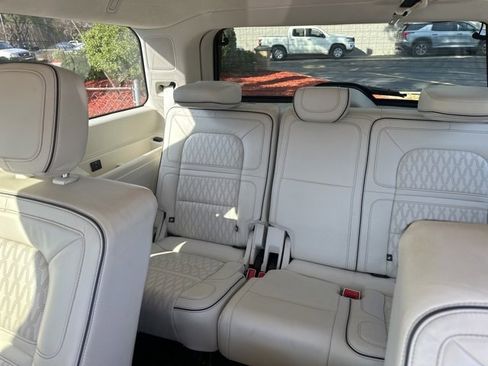 Used 2020 Lincoln Navigator Black Label w/ Cargo Convenience Package image 13