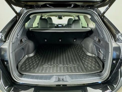 Used 2024 Subaru Outback Touring AWD/4WD image 33