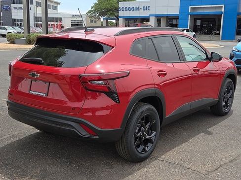 New 2026 Chevrolet Trax LT FWD image 4