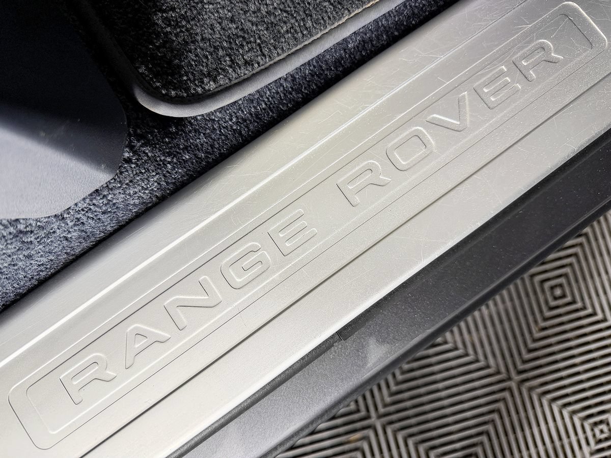 Used 2018 Land Rover Range Rover HSE AWD/4WD image 48