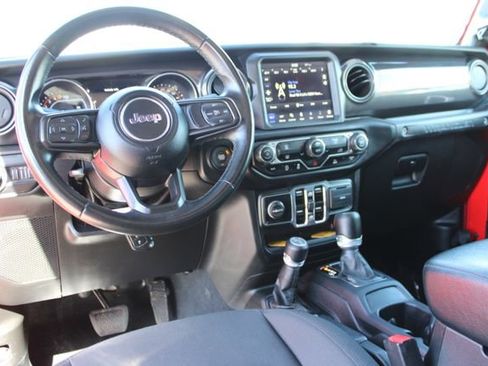 Used 2022 Jeep Wrangler Unlimited Sport AWD/4WD image 13