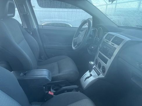 Used 2009 Dodge Caliber SXT image 4