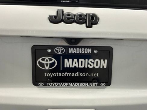 Used 2026 Jeep Compass Trailhawk AWD/4WD image 48