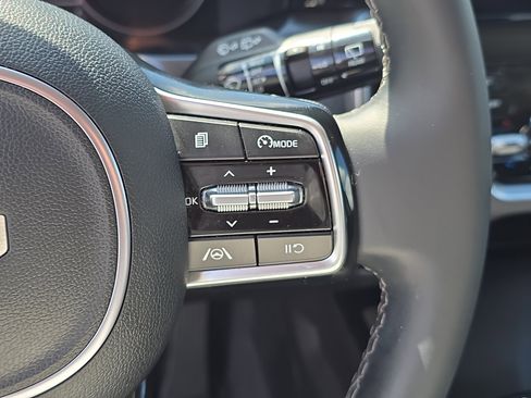 Certified 2023 Kia Sorento S image 30