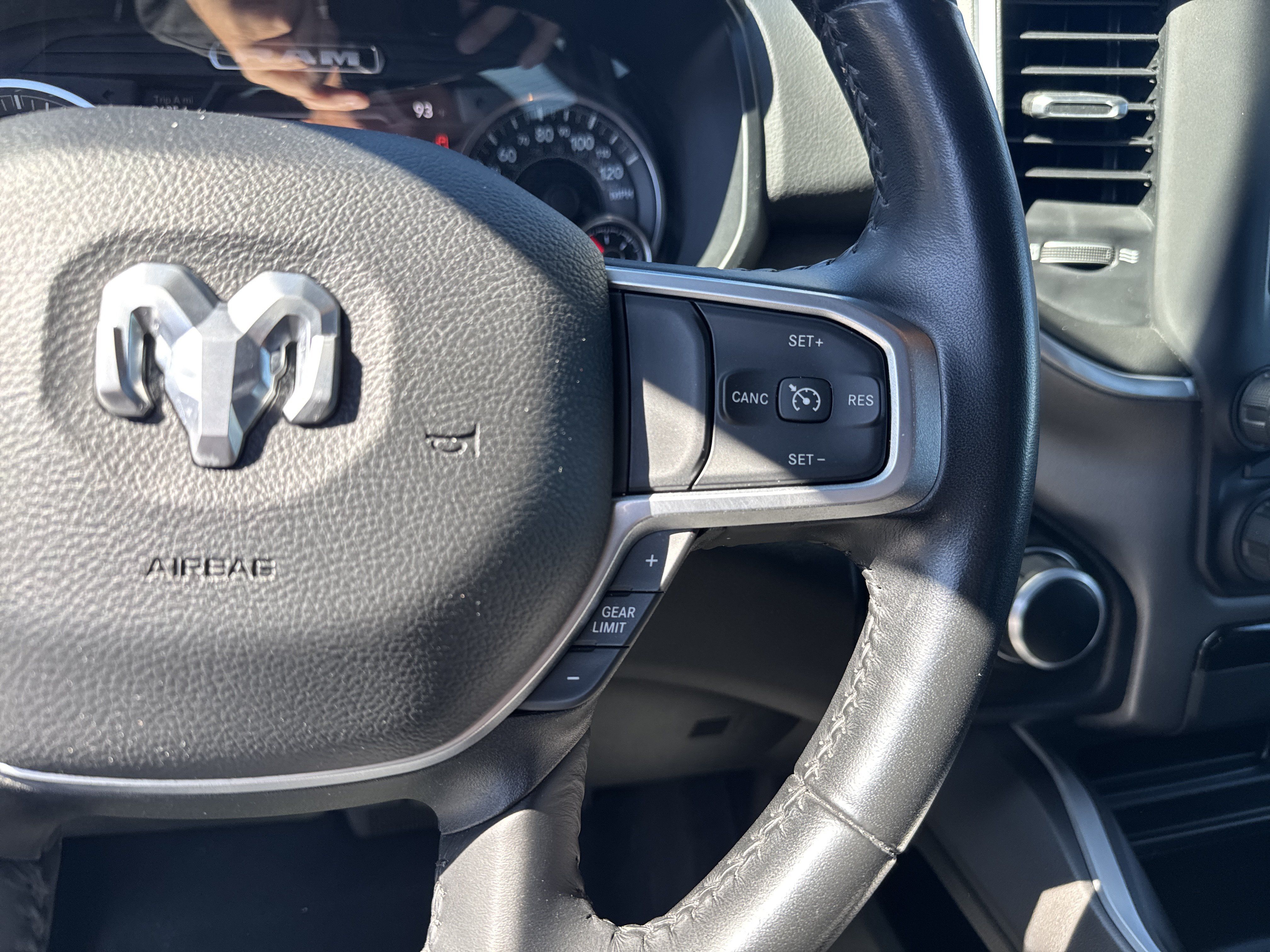 Used 2022 RAM 1500 Big Horn AWD/4WD image 19