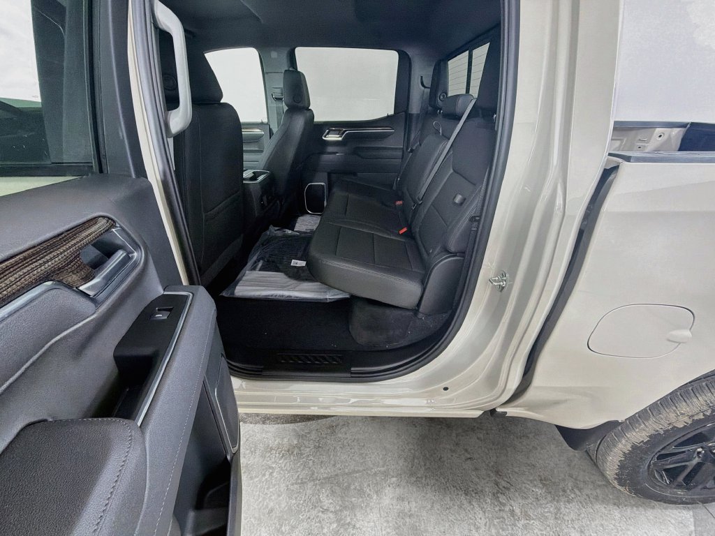 New 2026 Chevrolet Silverado 1500 RST w/ Convenience Package II AWD/4WD image 16