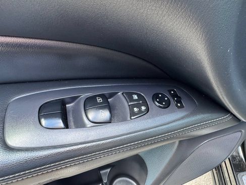 Used 2016 Nissan Pathfinder SL w/ SL Tech Package AWD/4WD image 13