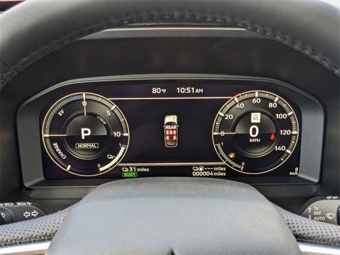 New 2025 Mitsubishi Outlander SE image 29