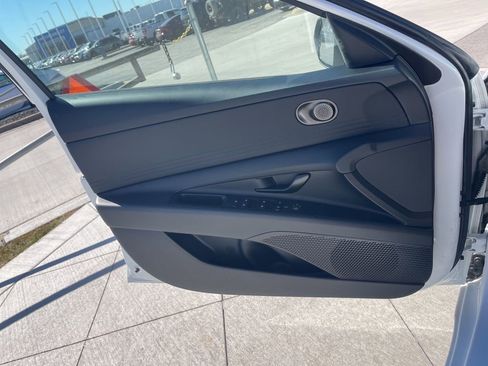New 2026 Hyundai Elantra SEL Sport Premium image 28