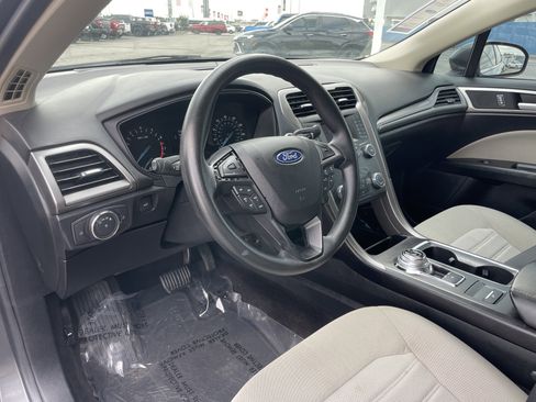 Used 2020 Ford Fusion S image 10
