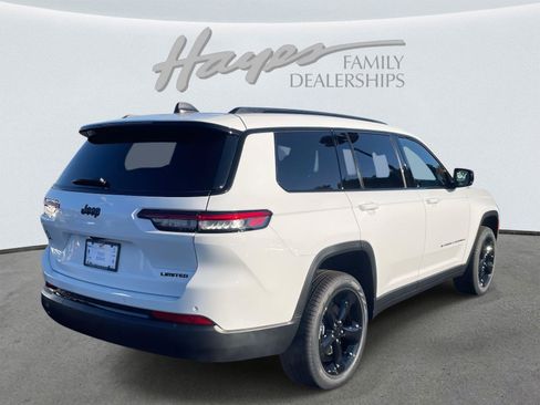 New 2025 Jeep Grand Cherokee L Limited w/ Black Appearance Package image 25
