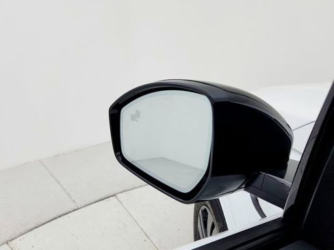 Certified 2025 Land Rover Discovery Sport S image 23