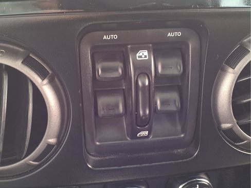 Used 2016 Jeep Wrangler Unlimited Sport w/ Quick Order Package 24S image 16