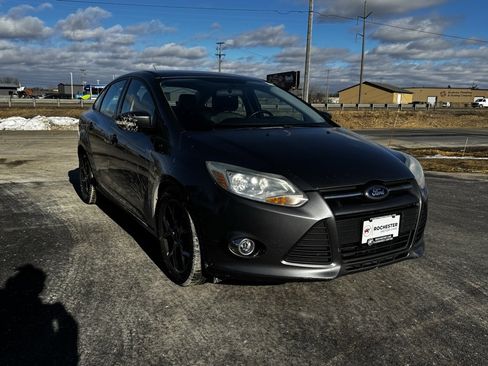 Used 2014 Ford Focus SE w/ Equipment Group 201A image 28