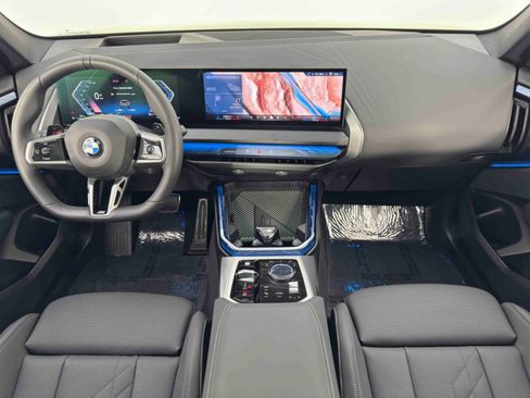 Used 2025 BMW X3 xDrive30i w/ Premium Package image 13