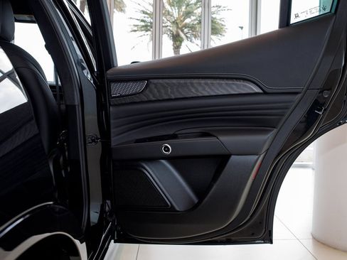 New 2025 Maserati Grecale GT image 33