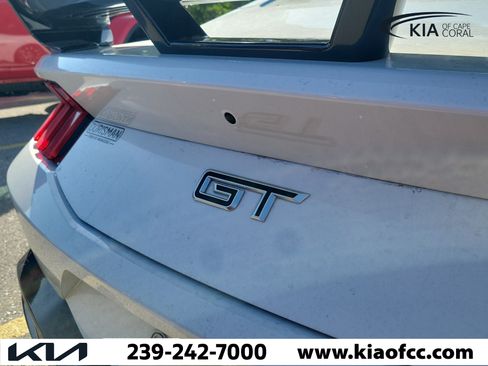 Used 2025 Ford Mustang GT Premium RWD image 6