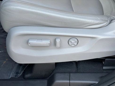 Used 2023 Honda Odyssey EX-L image 19