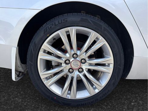 Used 2019 Cadillac XTS Luxury image 14