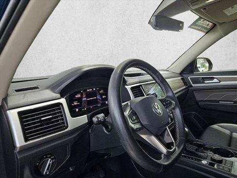 Used 2022 Volkswagen Atlas SEL AWD/4WD image 9