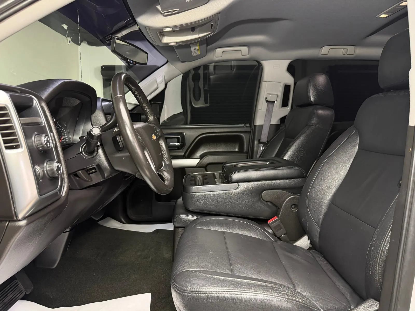 Used 2014 Chevrolet Silverado 1500 LT AWD/4WD image 25