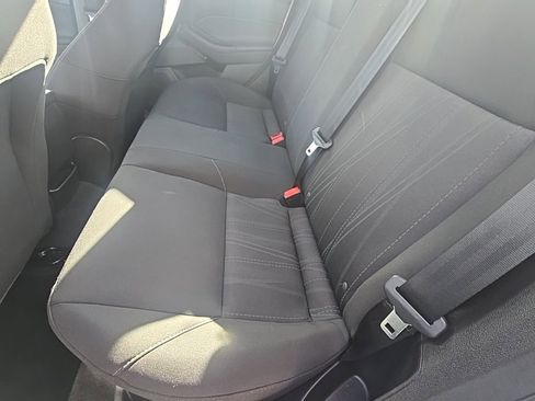 Used 2018 Ford Focus SE image 18
