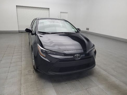 Used 2024 Toyota Corolla LE FWD image 13