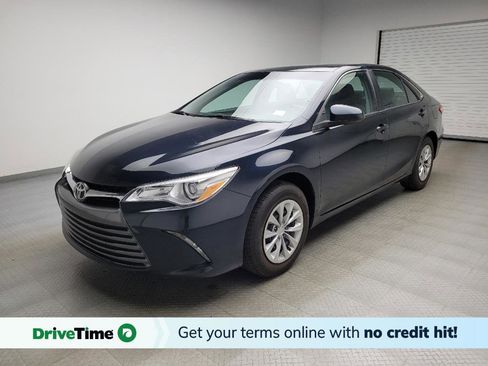 Used 2017 Toyota Camry LE FWD image 1