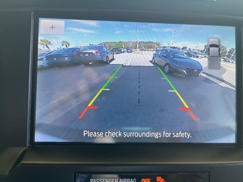 Used 2020 Ford F150 XLT image 13