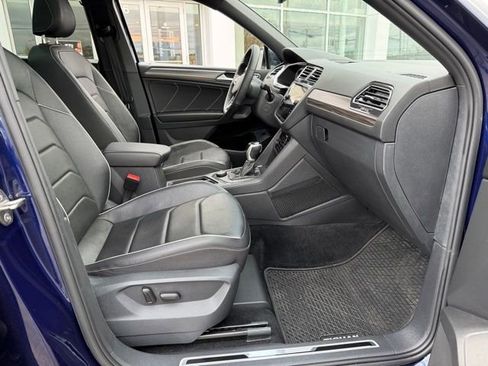 Used 2022 Volkswagen Tiguan SEL R-Line image 24