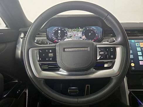Used 2024 Land Rover Range Rover SE image 21