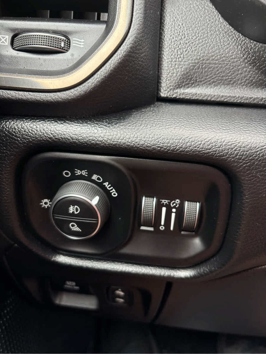 Used 2019 RAM 1500 Sport AWD/4WD image 21