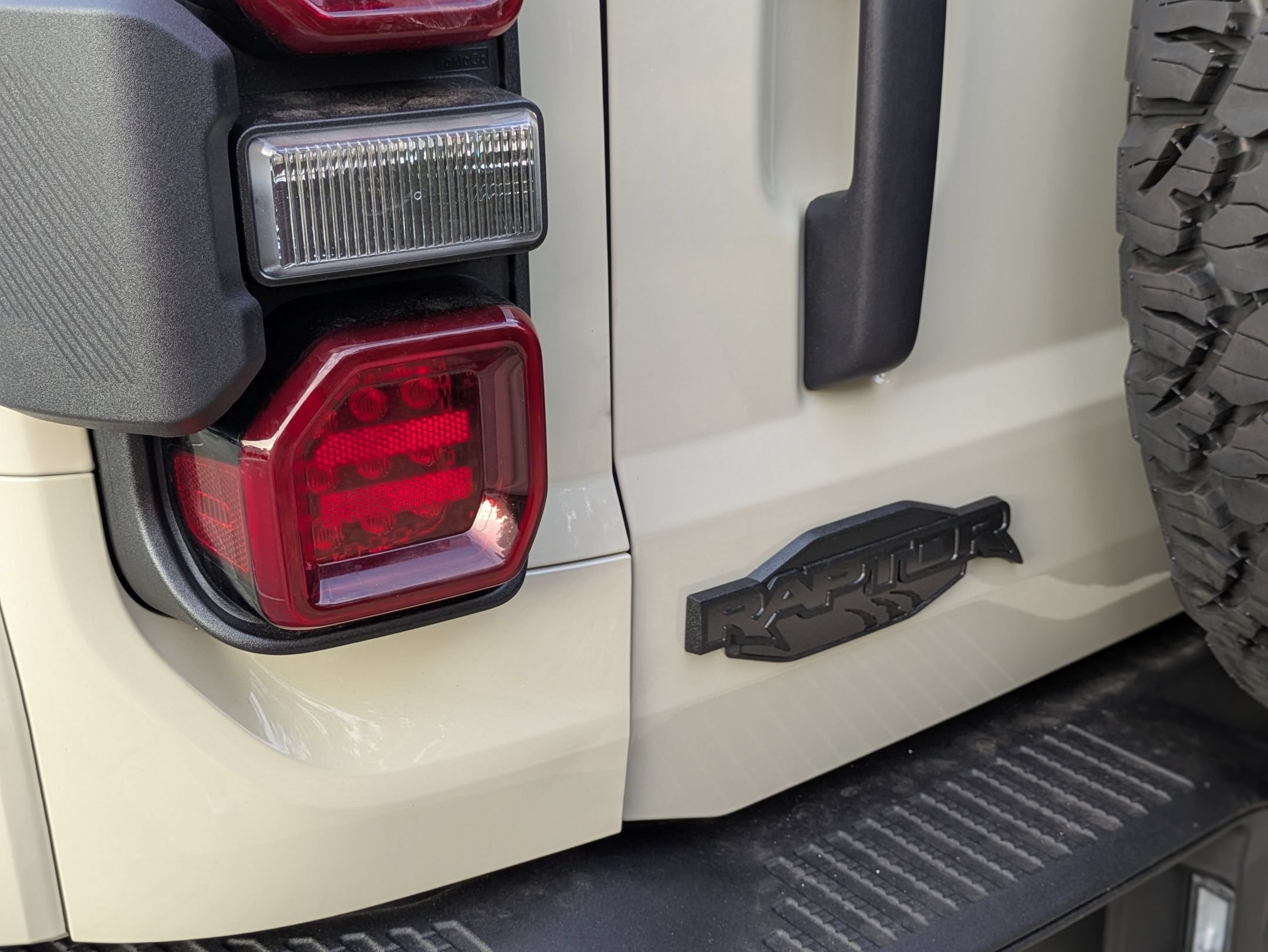 New 2026 Ford Bronco Raptor AWD/4WD image 33