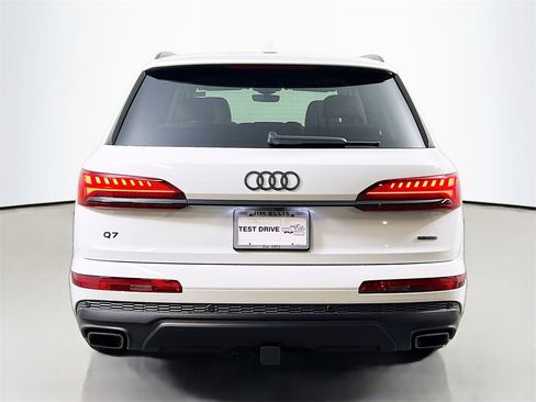 New 2026 Audi Q7 3.0T Premium Plus image 6