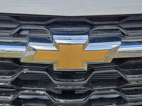 New 2026 Chevrolet Trax LS w/ LS Convenience Package FWD image 30