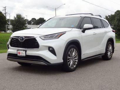 Used 2022 Toyota Highlander Platinum