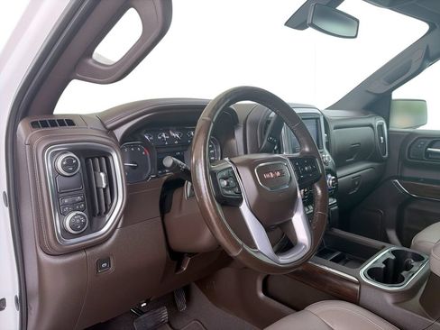 Used 2019 GMC Sierra 1500 SLT RWD image 10