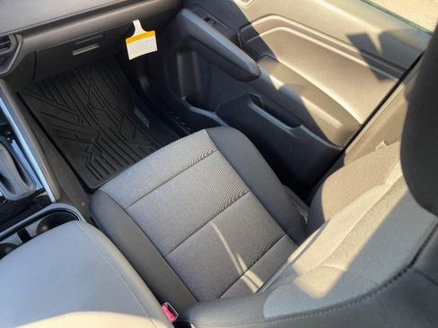 New 2026 Chevrolet Colorado W/T image 10