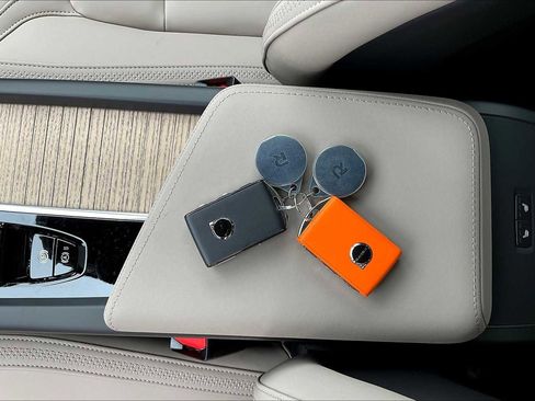 New 2026 Volvo XC60 T8 Plus w/ Protection Package Premier image 34