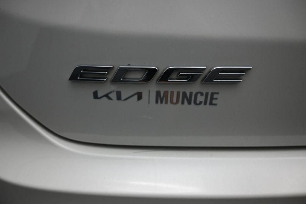 Used 2020 Ford Edge ST w/ Equipment Group 401A AWD/4WD image 10