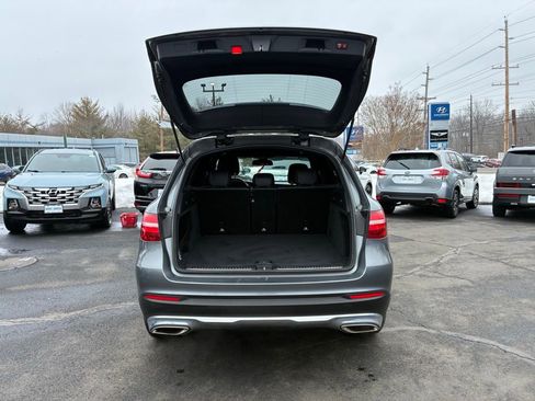 Used 2019 Mercedes-Benz GLC 300 4MATIC image 11
