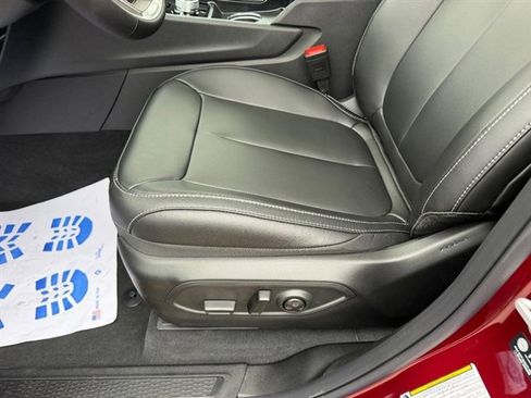 New 2025 Jeep Grand Cherokee L Limited image 23