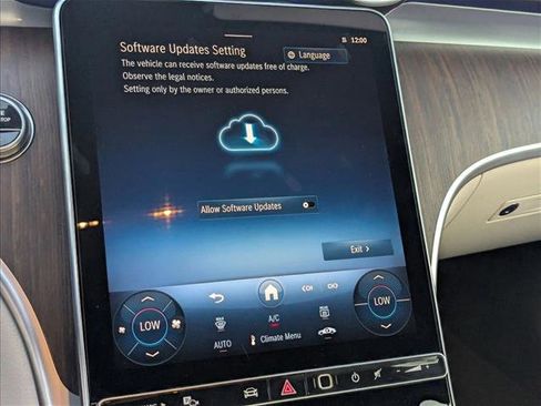 New 2025 Mercedes-Benz C 300 Sedan image 11