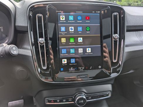 Used 2023 Volvo XC40 Recharge Ultimate w/ Protection Package Premier image 20