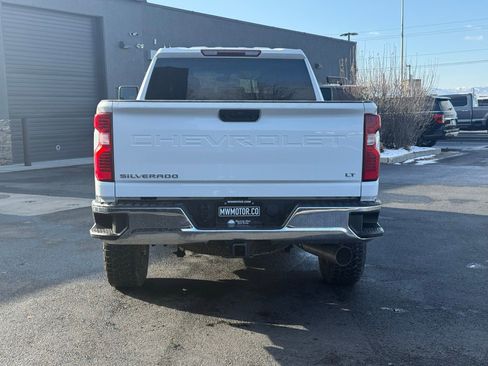 Used 2023 Chevrolet Silverado 2500 LT w/ Convenience Package image 4