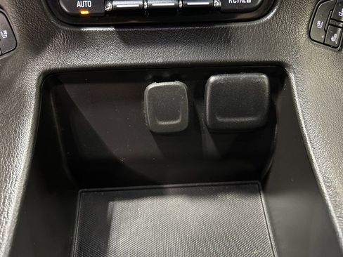 Used 2018 GMC Yukon SLT image 22