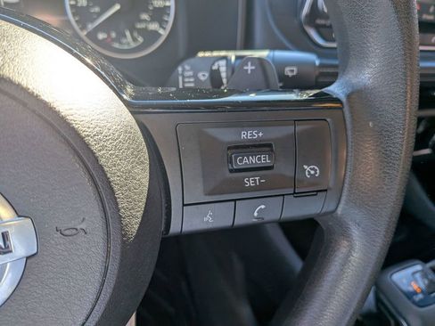 Used 2021 Nissan Rogue S image 17