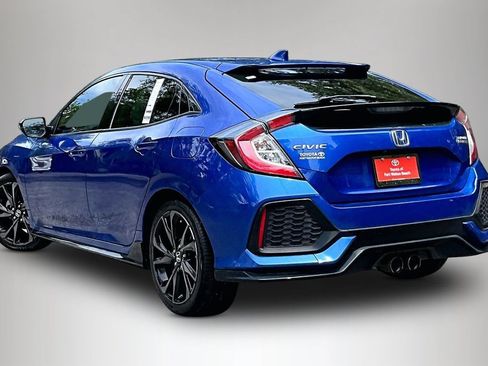 Used 2019 Honda Civic Sport Touring image 4